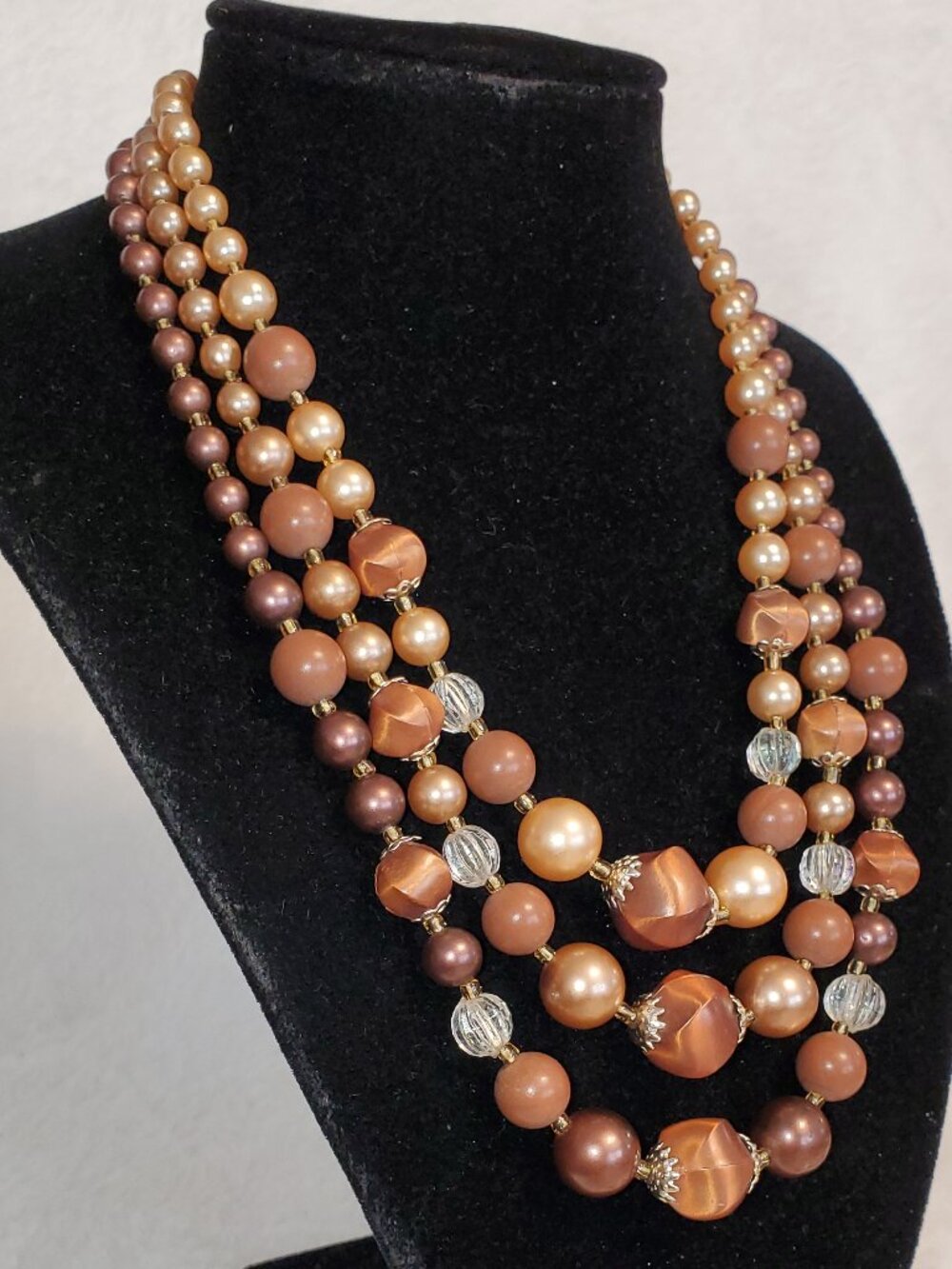Stunning Triple strand Tri-Color beaded necklace